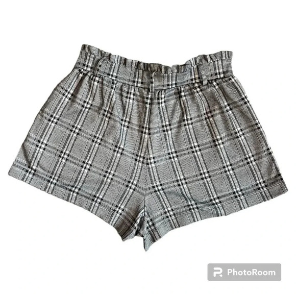 American eagle black and white plaid high waist shorts size medium - Picture 2 of 8